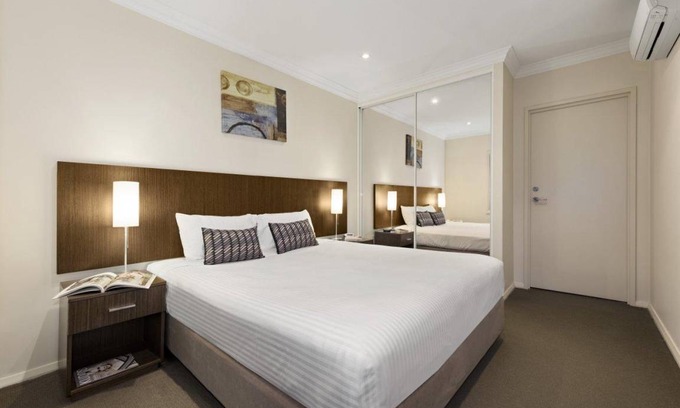 Singleton Apartment | 95 m² Serviced apartment ∙ 6 guests