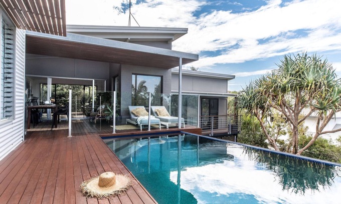 Sunrise Beach House | Akoakoa - Sunrise Beach