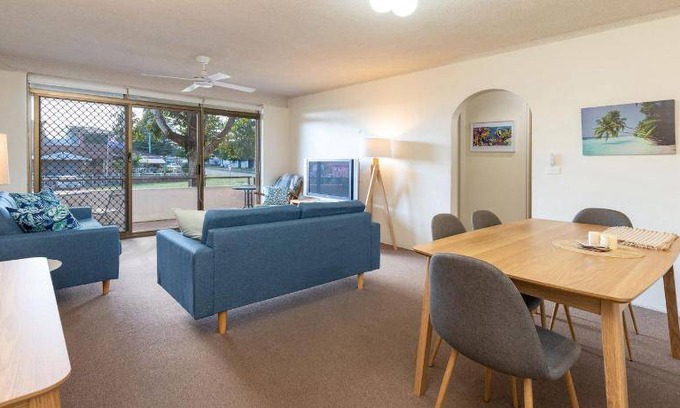 Tuncurry Apartment | Apartment ∙ 2 bedrooms ∙ 4 guests