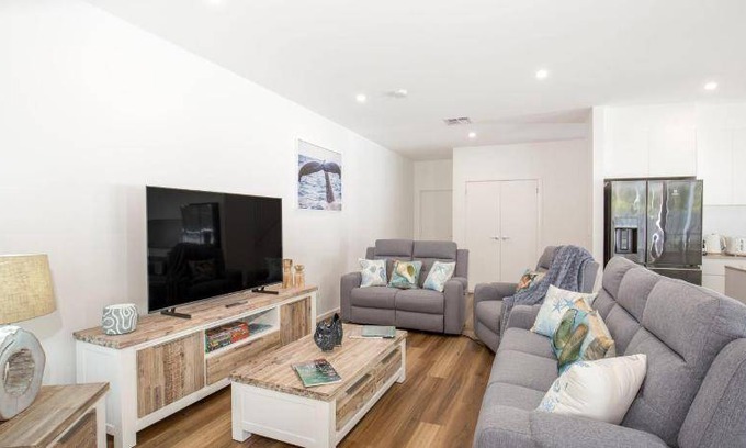 Culburra Beach House | 256 m² House ∙ 4 bedrooms ∙ 10 guests