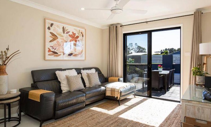 Culburra Beach House | 200 m² House ∙ 3 bedrooms ∙ 9 guests