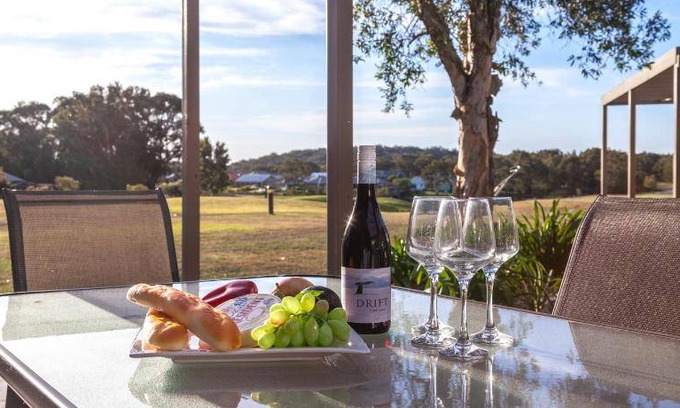 Salamander Bay Apartment | 71 m² Apartment ∙ 2 bedrooms ∙ 8 guests