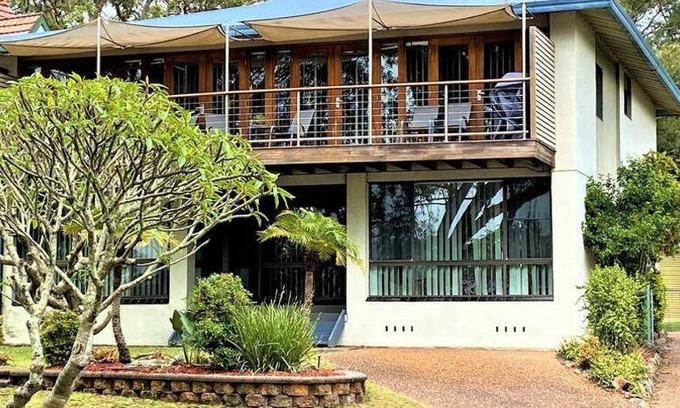 Salamander Bay House | House ∙ 5 bedrooms ∙ 10 guests