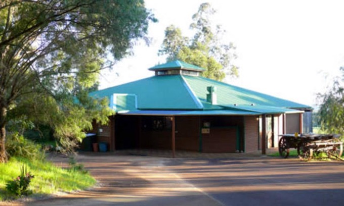 Augusta Villa | Augusta Sheoak Chalets