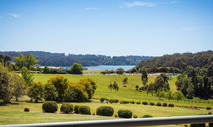 Narooma House | Bayview Ringlands - Enjoy this relaxing escape