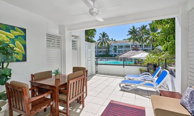 Palm Cove Apartment | Beach Club Lagoon View 2 Bedroom Apartment 3113-4