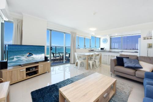 Maroochydore Apartment | Beachfront Towers