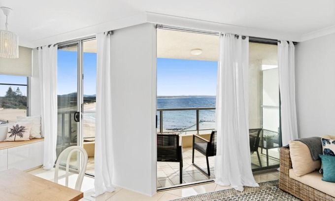 Forster Apartment | Beachpoint Unit 503