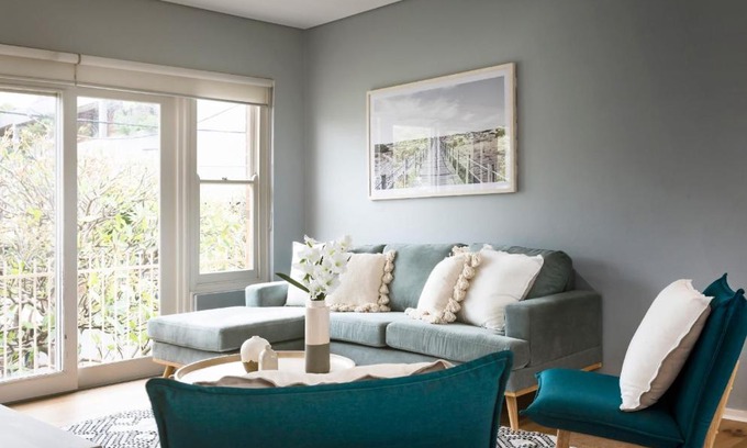 Freshwater Apartment | Beachside Getaway in Freshie w Parking