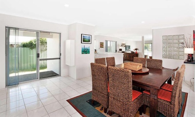 Geographe House | Beautiful Busselton Beach House - it wont fail to impress!