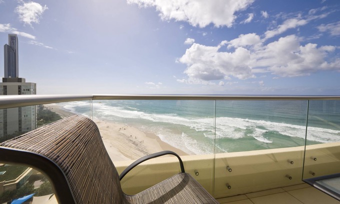 Surfers Paradise Apartment | Berkeley on the Beach