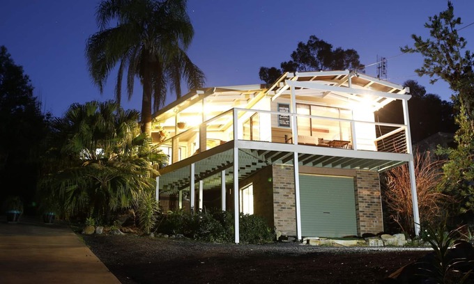 Vincentia House | Blenheim Beach House - 3 mins from the door and the sands are between your toes