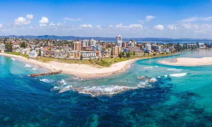 Blue Bay Apartment | Blissful Direct Beach Access Pet-Friendly