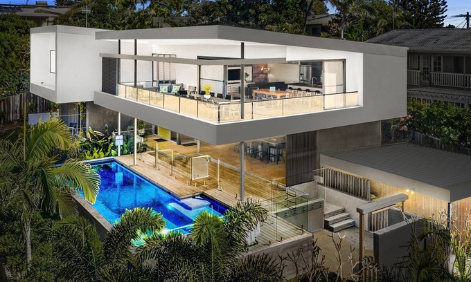 Sunrise Beach House | Blueys Beach House - 5 Bedroom