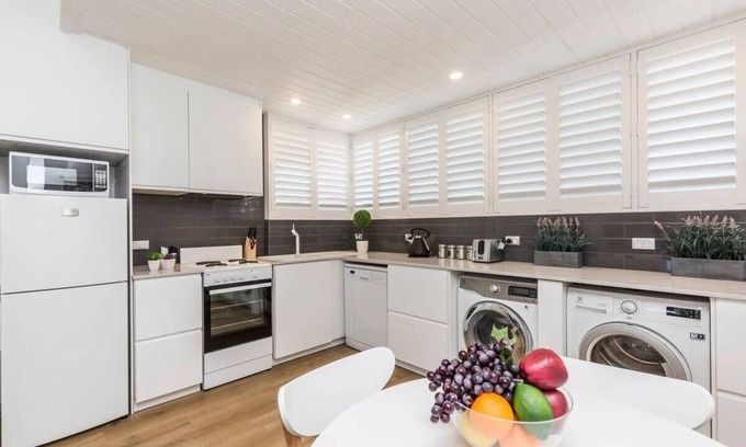 Bondi Beach Apartment | Bondi Beach Spacious Apartment