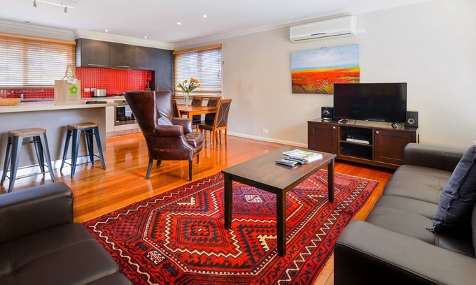 Sandringham House | BOUTIQUE STAYS - Sandy Haven C
