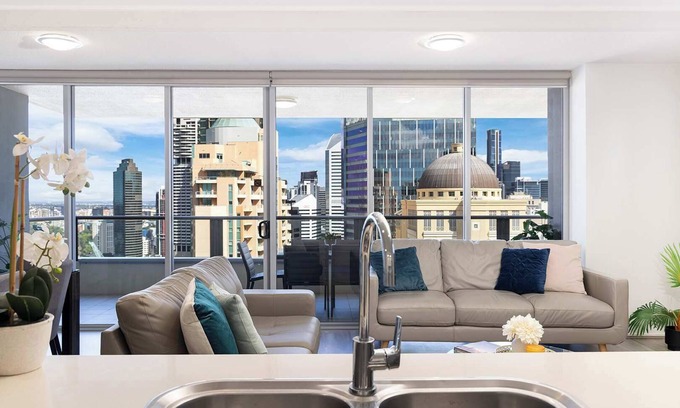 Brisbane Central Business District Apartment | Breathtaking Views|Premium Family sized Apartment
