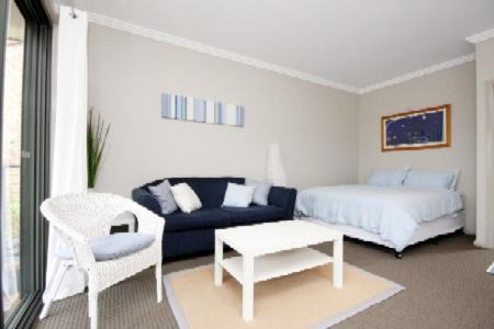 Elizabeth Beach House | Bush to Beach