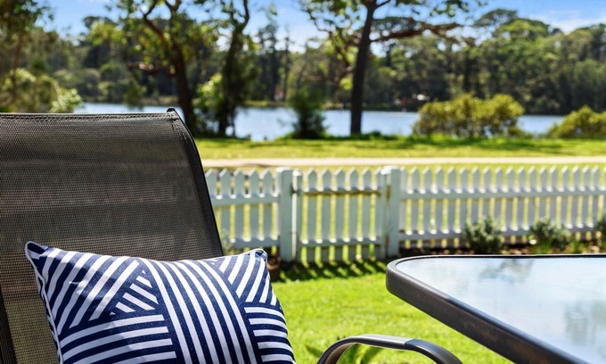 Sussex Inlet Resort | Calm Waters Waterfront Cottages @ Sussex Inlet, No. 1 Waterfront
