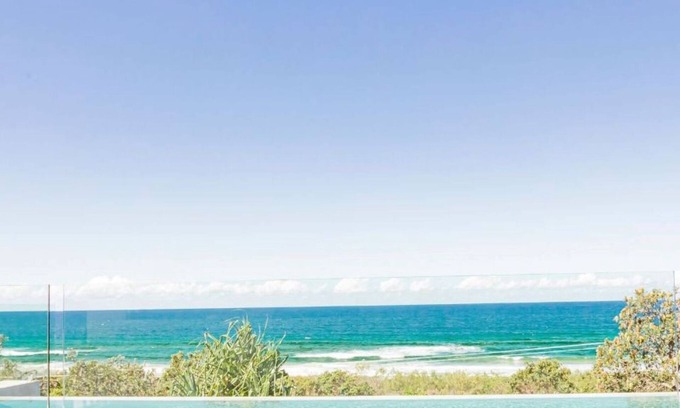 Castaways Beach House | Castaways Beach Escape - 6 Bedroom