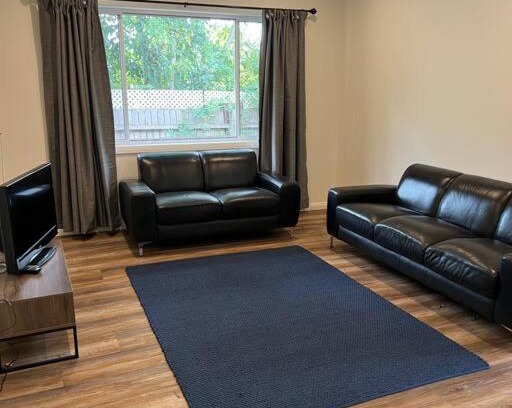 Orange House | Central Tranquility 184 - 5min Walk to Town