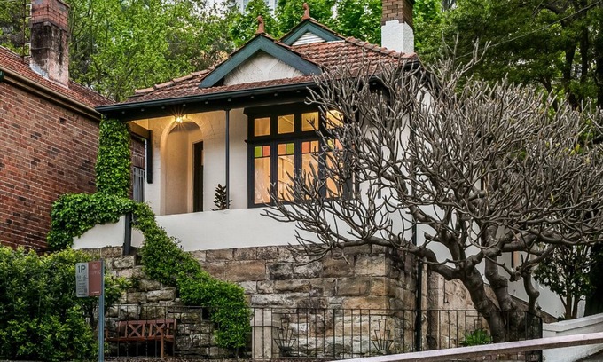 North Sydney House | Character home with modern comforts - free parking!