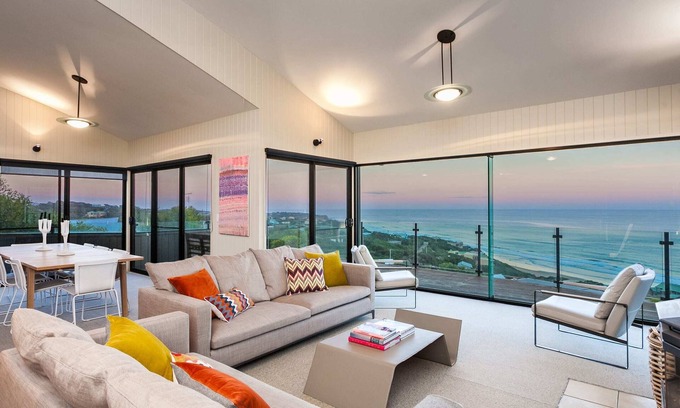 Fairhaven House | Cliff Edge Luxury I An Oceanview Escape Above Fairhaven