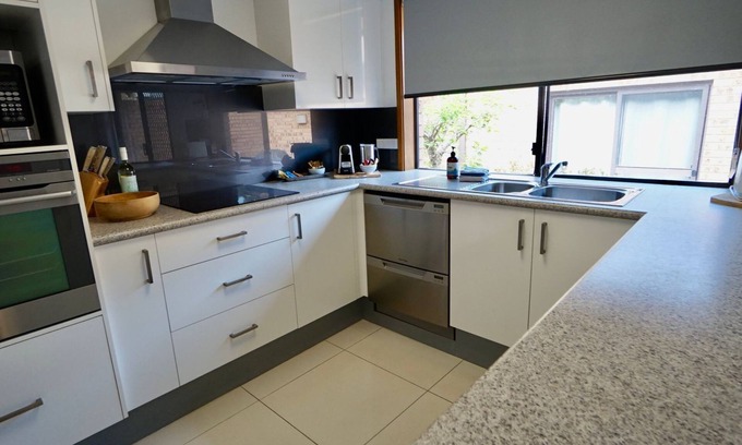 Vincentia House | Colloden Beach House by Jervis Bay Breaks