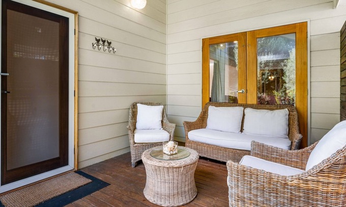 Grantville House | Country Cottage by the Sea