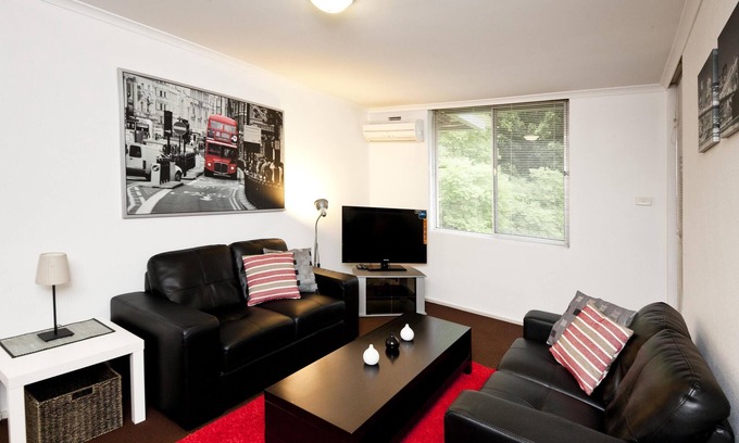 Daglish Apartment | Cute and affordable park side accommodation Queen bed, free parking, free wifi