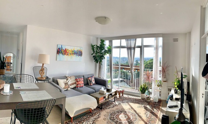 Bondi Beach House | Cute Flat in south Bondi - Ideal for Long Weekend Stay