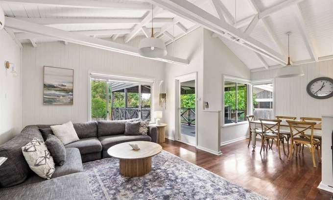 Dunsborough House | Dolce Vita A Beachside Family Garden Retreat