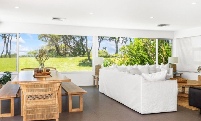 Mollymook Beach House | Eight Mitchell in Mollymook