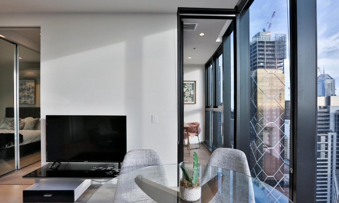 Melbourne Central Business District Apartment | EQ TOWER Melbourne CBD APT