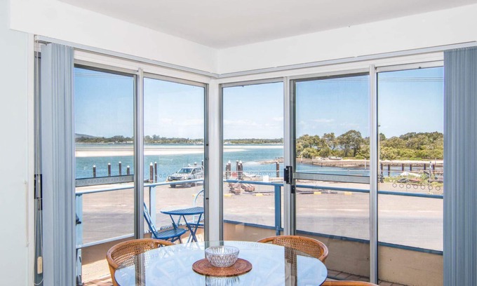Tuncurry Apartment | Fairholme 8 Lakeside at Wallis