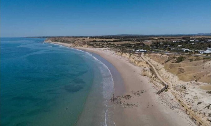 Port Willunga House | Family friendly townhouse located just a 10 minute walk from Port Willunga Beach