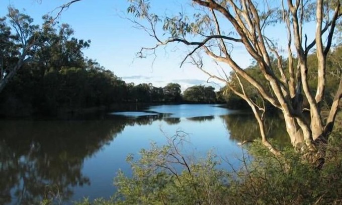 Torrumbarry House | Goolwa Spa & River Retreat House