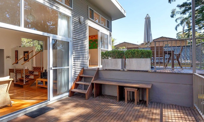 Hawks Nest House | Gumbeachy - Pet Friendly - Free Wi-Fi
