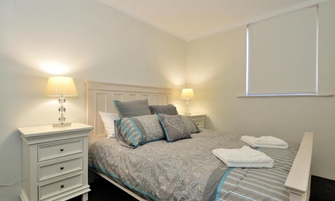 Fremantle Apartment | Harbour Breeze - Central Fremantle Apartment