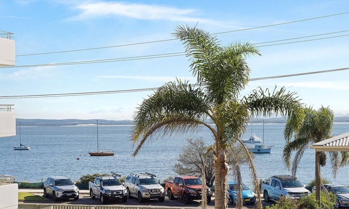 Shoal Bay House | Hideaway 1, 3 Lillian St - stunning water views