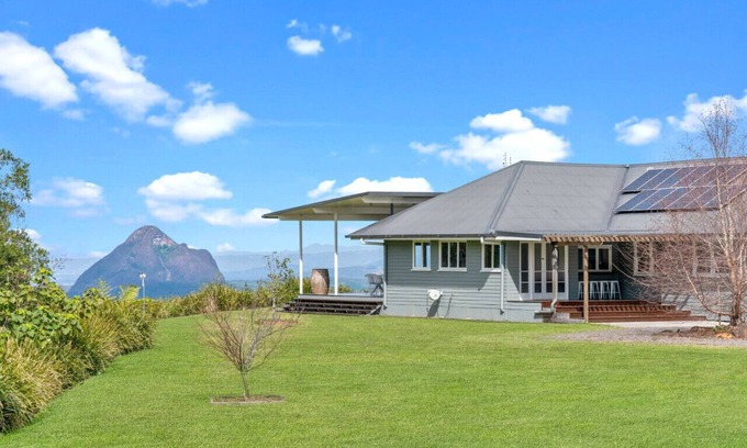 Bald Knob Apartment | Hillside House at Bald Knob