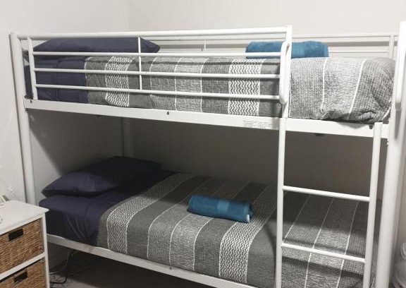 Caloundra Hostel | HOSTEL STYLE accommodation SHARE HOUSE