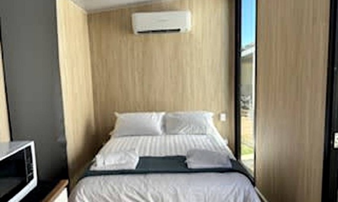 Gravesend House | House ∙ 1 bedroom ∙ 1 guest