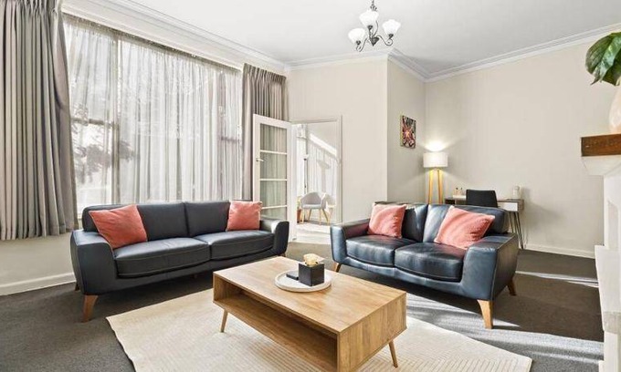 Ballarat House | House ∙ 2 bedrooms ∙ 4 guests