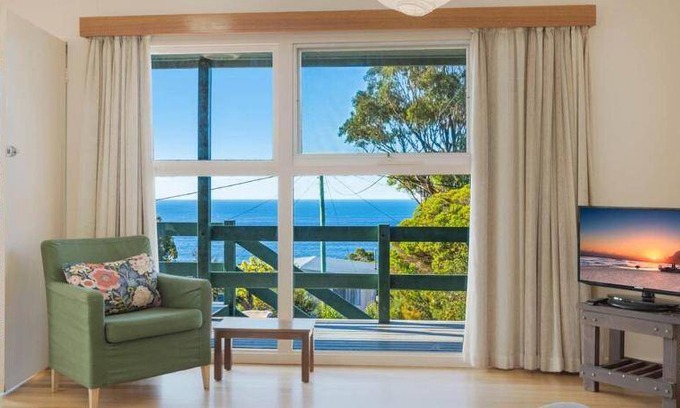 Pambula Beach House | House ∙ 2 bedrooms ∙ 4 guests