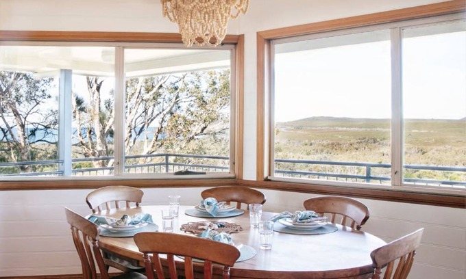 Angourie House | House ∙ 2 bedrooms ∙ 4 guests