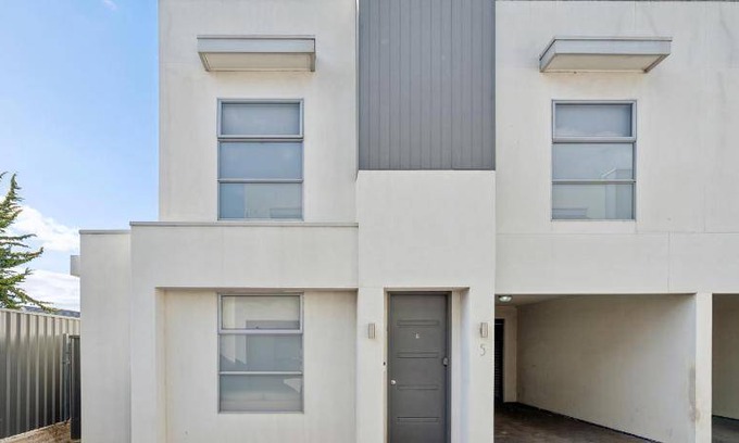West Croydon House | House ∙ 3 bedrooms ∙ 7 guests