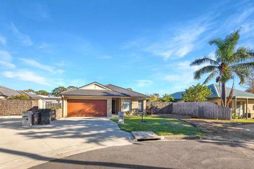 Paynesville House | House ∙ 3 bedrooms ∙ 7 guests