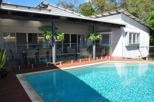 Rainbow Beach House | House ∙ 4 bedrooms ∙ 8 guests