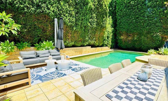 Merewether Heights House | House ∙ 5 bedrooms ∙ 12 guests